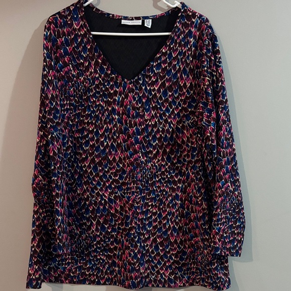 Susan Graver Tops - Susan Graver Multicolor V-Neck Blouse